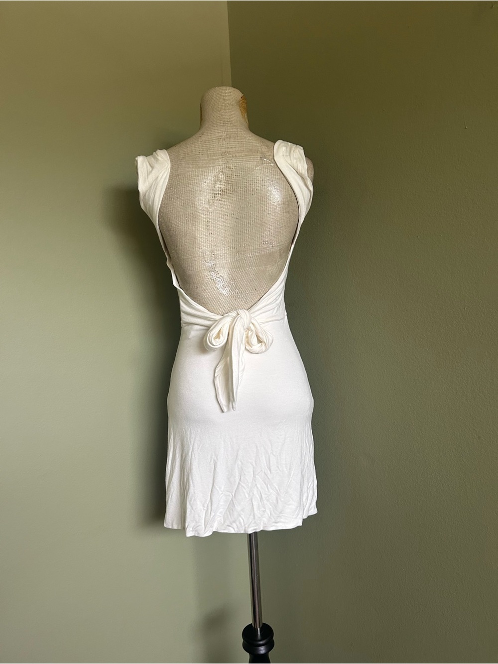 NWT Baby Boo Ivory Ruched Mini Stretchy Dress with Cap Sleeves